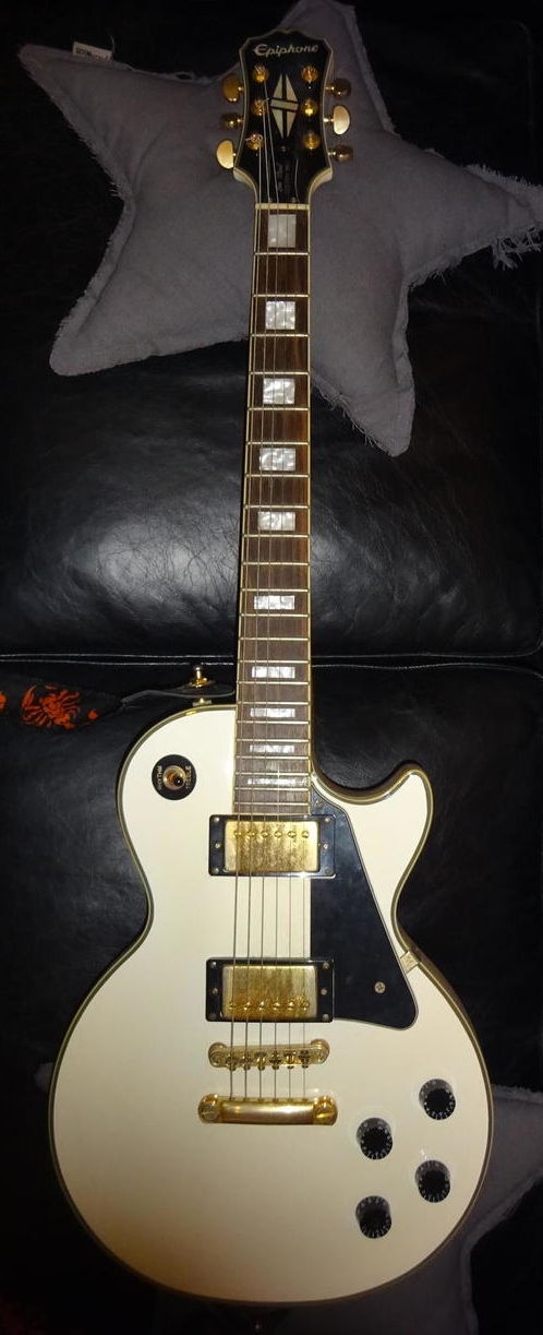 Epiphone Les Paul Custom Pro (2012) - Kliknte pro vt obrzek...